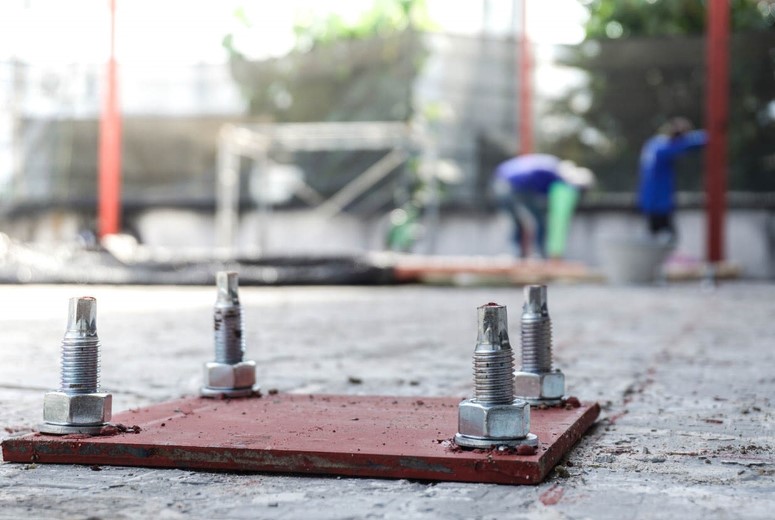 Bonding Metal to Concrete